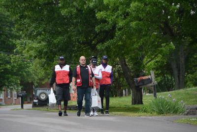 Red Cross distributes free smoke detectors (photo American Red Cross of TN)