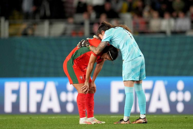 US survives late scare to reach Women’s World Cup round of 16